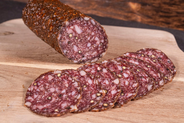 Land.Luft Pfeffer-Rotweinsalami Bio mit ganzen Pfefferkörner ohne Zusatz von Nitrit
