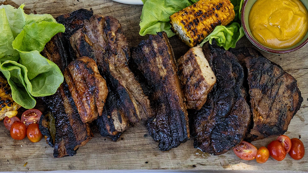 Bio Grillfleisch, BBQ-Cuts und Grillwürste
