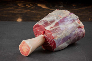 Bio Angus Beef Hammer  - Teilstück aus Rinderbein am Knochen