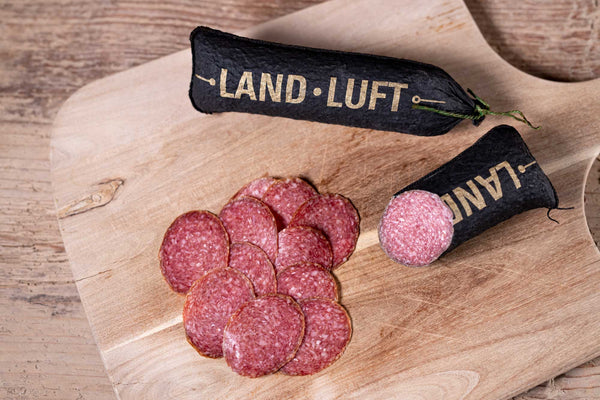 Land.Luft Edelsalami Portionswurst aus Rindfleisch mit Schweinespeck in bester Bioqualität