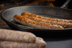 Würzige Angusrind Rindsbratwurst Bio, gebraten